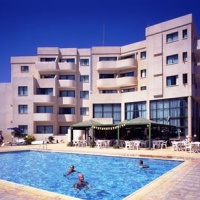 Отель Isaac Hotel Apartments Paralimni в городе Паралимни, Кипр