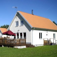 Отель Bondestugan Sjaustru Gammelgarn Cottages в городе Катхаммарсвик, Швеция