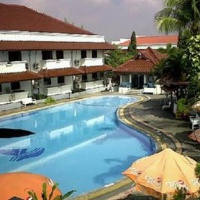 Отель Hotel Bahari Inn в городе Тегал, Индонезия