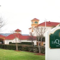 Отель La Quinta Inn and Suites Dallas West Plano в городе Плано, США