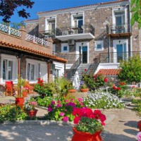 Отель Molyvos Queen Apartments в городе Митимна, Греция