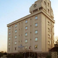 Отель Hotel Naeeka в городе Ахмадабад, Индия