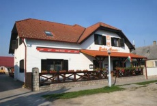 Отель Jesko Panzio в городе Зирц, Венгрия
