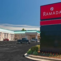 Отель Ramada Hendersonville в городе Хендерсонвилл, США
