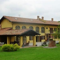 Отель La Ca D'Olga в городе Ла-Морра, Италия