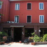 Отель Hotel Emilia Modena в городе Модена, Италия