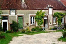 Отель Ferme de l'Art Rural et Populaire в городе Maillot, Франция