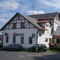 Отель Hostinec U Pejska a Kocicky в городе Zadub-Zavisin, Чехия