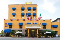 Отель Hotel Valdenza в городе Кампеджине, Италия