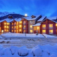 Отель Pemberton Valley Lodge в городе Пембертон, Канада