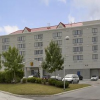Отель Super 8 Mississauga в городе Миссиссога, Канада