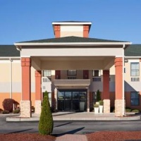 Отель Holiday Inn Express Providence North Attleboro в городе Норт Этлборо, США