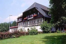 Отель Schwarzwald Gasthof Hotel Linde Gutach в городе Гутах, Германия