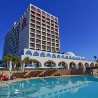 Отель Crowne Plaza Vilamoura - Algarve в городе Лоле, Португалия