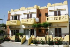 Отель Twins Hotel в городе Каливс, Греция