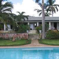 Отель Inviting Caribbean Style 5 BR Villa - Montego Bay в городе Reading, Ямайка