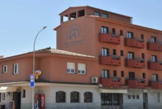 Отель Hostal Alberana в городе Верхес, Испания