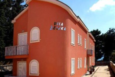 Отель Apartments Sulekic в городе Свети-Филип-и-Яков, Хорватия
