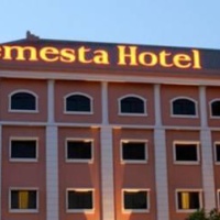 Отель Semesta Hotel в городе Семаранг, Индонезия