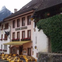Отель La Fleur de Lys Gruyeres в городе Грюйер, Швейцария