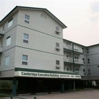 Отель Cambridge Executive Suites by Greenway Accommodations в городе Хей Ривер, Канада