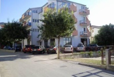 Отель Markom Apartments в городе Каштел Лукшич, Хорватия