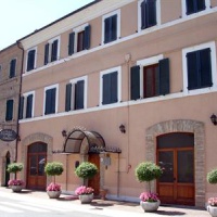 Отель Hotel Borgo Antico Fabriano в городе Фабриано, Италия