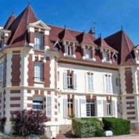 Отель Le Caneton Apartments Cabourg в городе Кабур, Франция