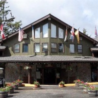 Отель 108 Resort Golf And Outdoor Adventures в городе 108 Майл Ранч, Канада