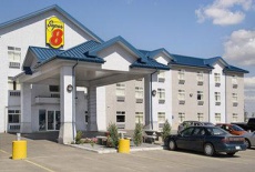 Отель Super 8 Fort Saskatchewan в городе Форт-Саскачеван, Канада