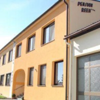 Отель Pension Reeh в городе Подерсдорф-ам-Зе, Австрия