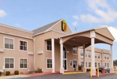 Отель Super 8 Motel Pulaski в городе Элктон, США