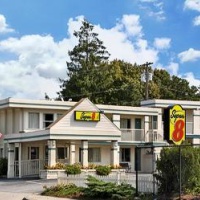 Отель Super 8 Motel - Hyannis/W. Yarmouth/Cape Cod Area в городе Уэст Ярмут, США