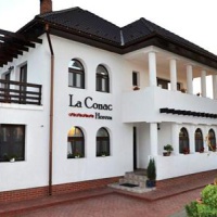 Отель La Conac в городе Хорезу, Румыния