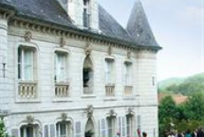 Отель Le Fief d'Herambault Hotel Montcavrel в городе Монкаврель, Франция