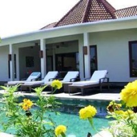 Отель Villa Amari в городе Матарам, Индонезия