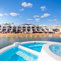 Отель Sands Beach Resort Lanzarote в городе Тегисе, Испания