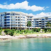 Отель Coral Cove Apartments в городе Боуэн, Австралия