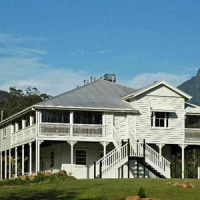 Отель Mavis's Cabins at Mount Warning в городе Юки, Австралия