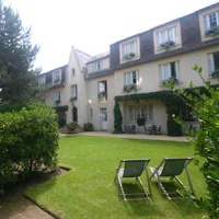 Отель Castel Fleuri в городе Кабур, Франция