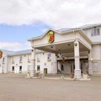 Отель Super 8 Motel Vermilion в городе Вермилен, Канада