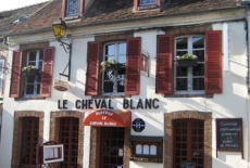 Отель Hotel Restaurant Le Cheval Blanc в городе Charny, Франция