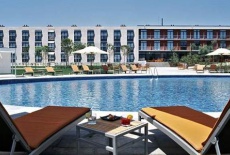 Отель AC Hotel Gava Mar by Marriott в городе Гава, Испания