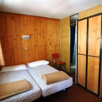 Отель Camping Fleiola в городе Кальчераника-аль-Лаго, Италия