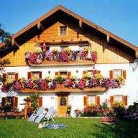 Отель Bauernhof Ferienhof Nussbaumer в городе Мондзее, Австрия
