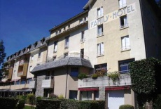 Отель Family Hotel Vic-sur-Cere в городе Вик-Сюр-Сер, Франция