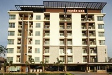 Отель Central Place Serviced Apartment в городе Чонбури, Таиланд
