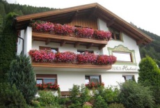 Отель Haus Hubert в городе Арцль, Австрия