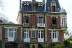 Отель Villa Nadal в городе Вилле-сюр-Мер, Франция