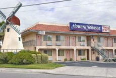 Отель Howard Johnson Express Inn Modesto Ceres в городе Серес, США